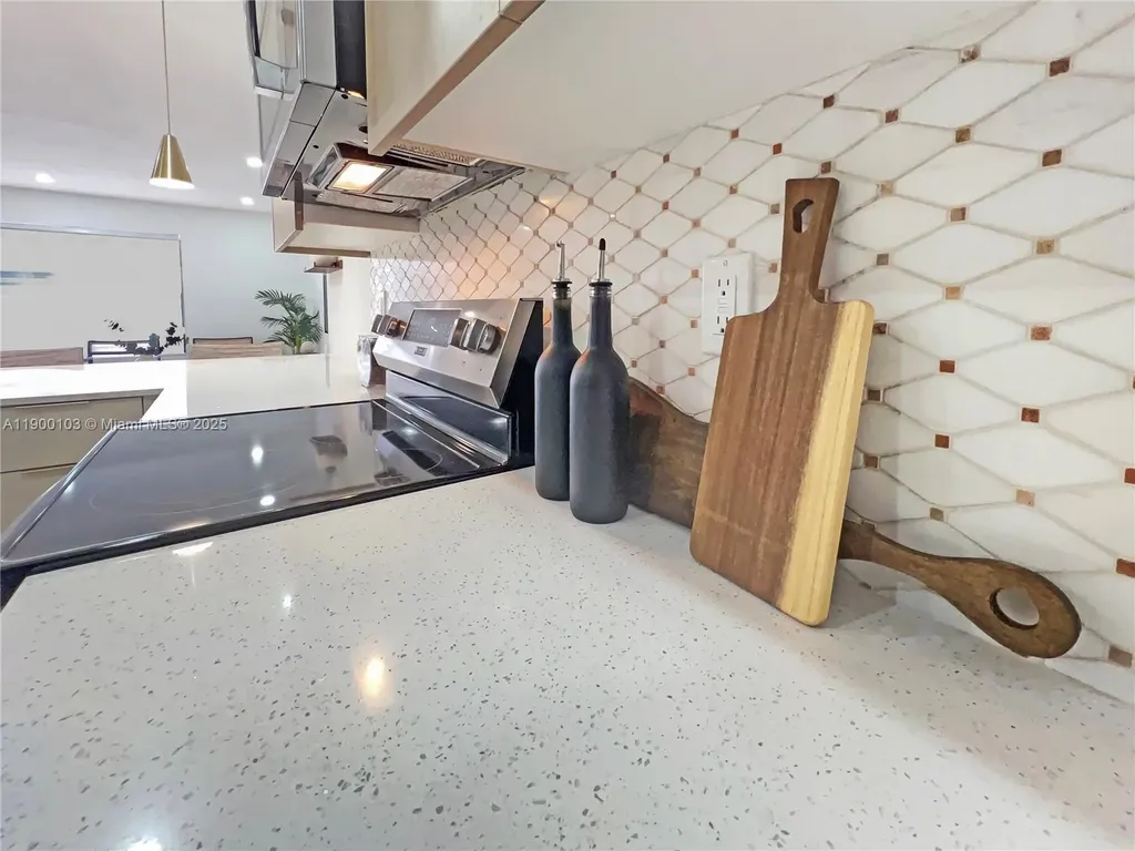 515 NW 30th Terrace Fort Lauderdale FL 33311