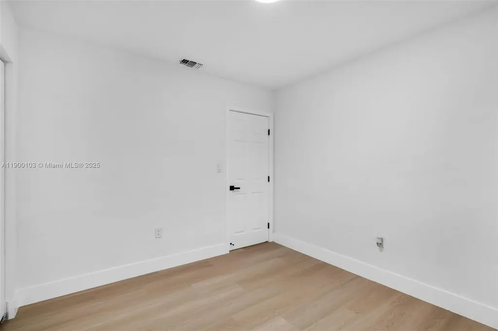 515 NW 30th Terrace Fort Lauderdale FL 33311