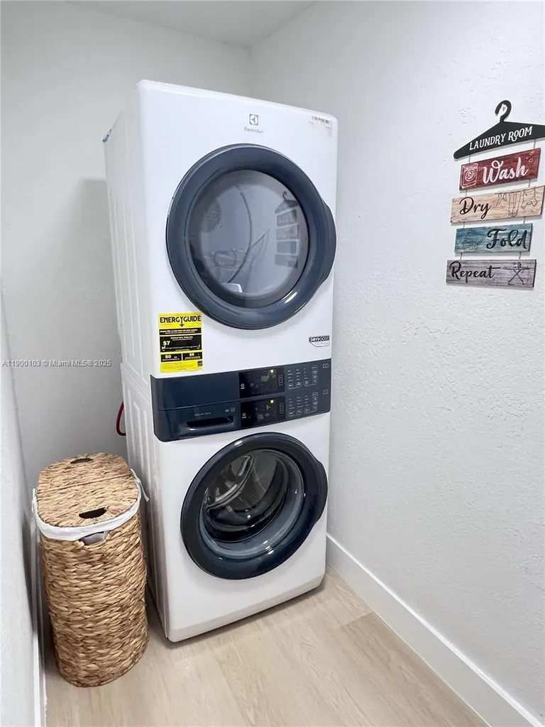 515 NW 30th Terrace Fort Lauderdale FL 33311