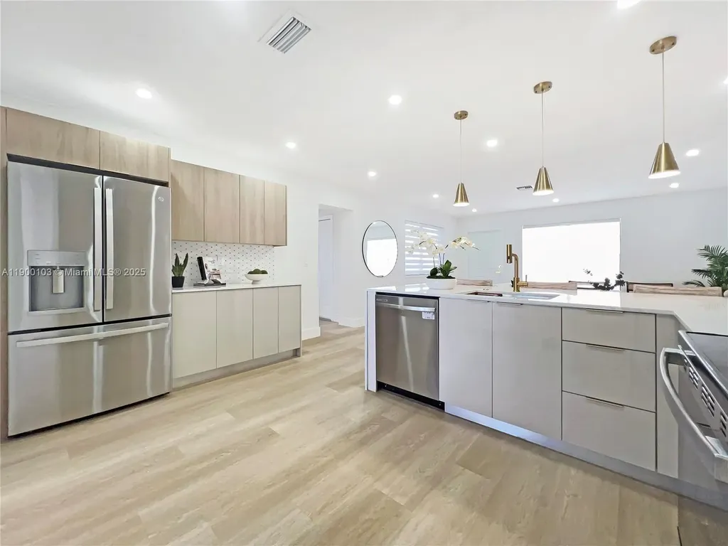 515 NW 30th Terrace Fort Lauderdale FL 33311