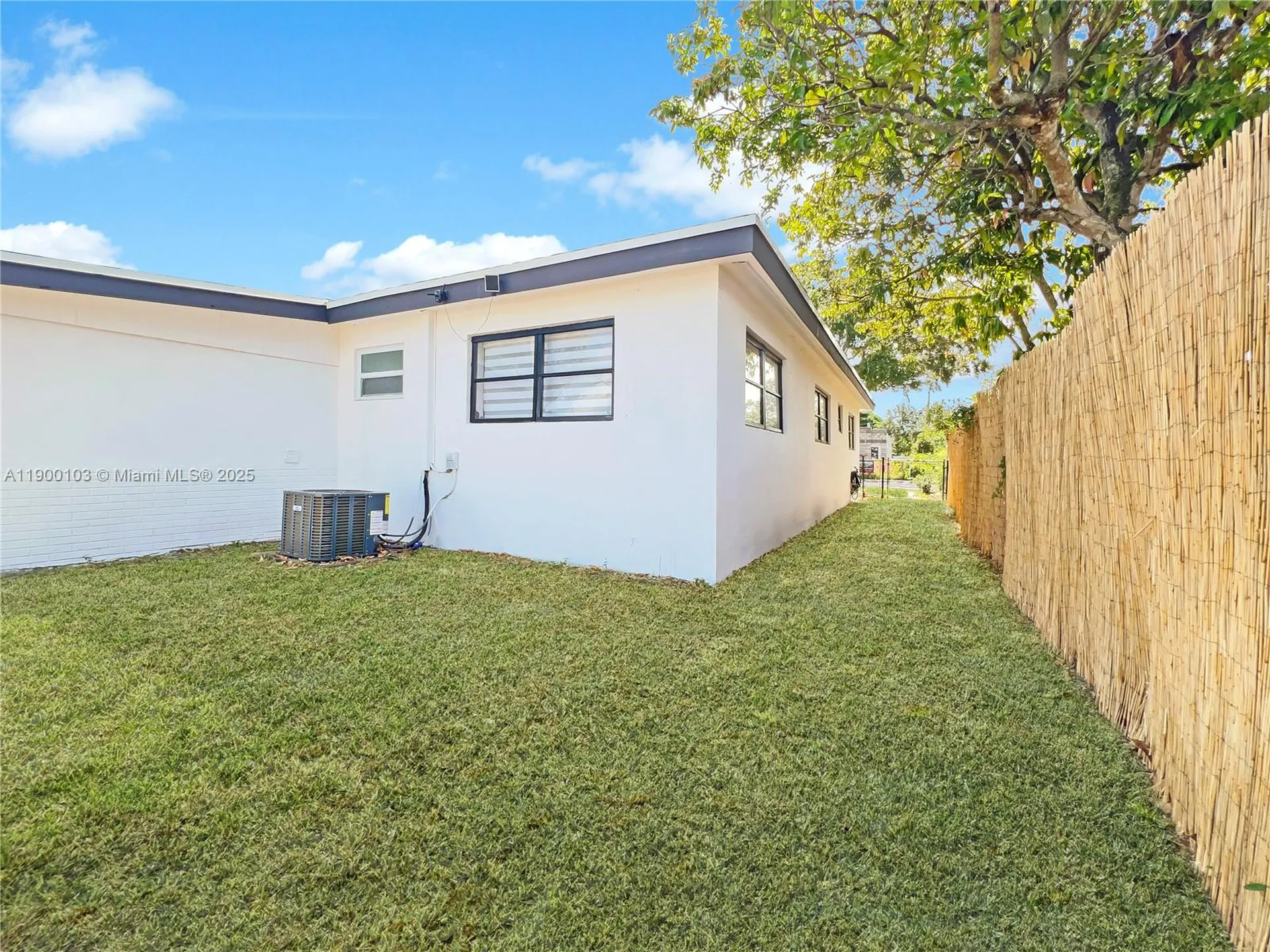 515 NW 30th Terrace Fort Lauderdale FL 33311