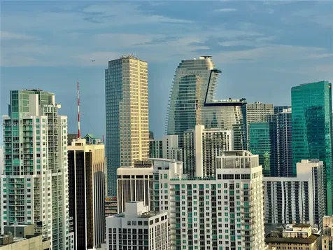 159 NE 6th Street Miami FL 33132