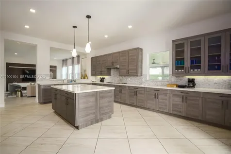 11 NW 122nd Avenue Miami FL 33182