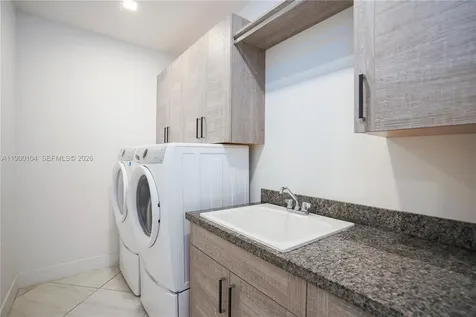 11 NW 122nd Avenue Miami FL 33182