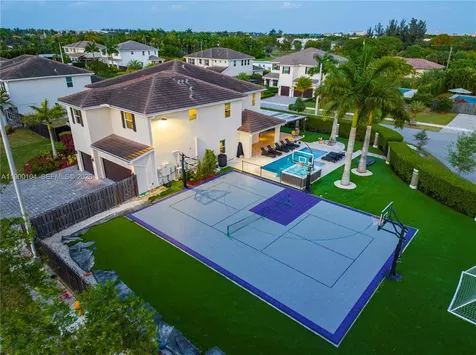 11 NW 122nd Avenue Miami FL 33182