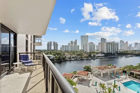 19667 Turnberry Way Aventura FL 33180