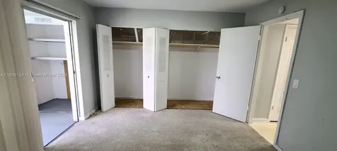 92 Berkshire D West Palm Beach FL 33417