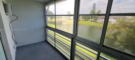 92 Berkshire D West Palm Beach FL 33417