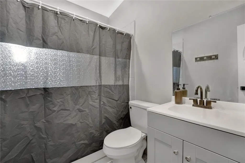 1841 NW 26th Avenue Fort Lauderdale FL 33311