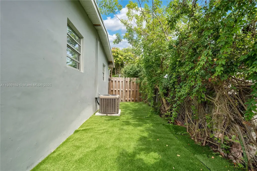 1841 NW 26th Avenue Fort Lauderdale FL 33311