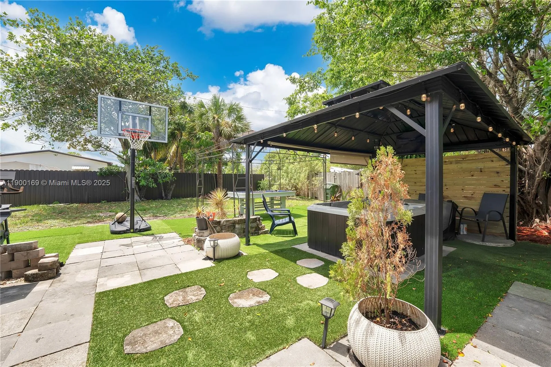 1841 NW 26th Avenue Fort Lauderdale FL 33311