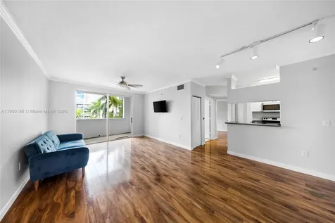 17125 N Bay Road Sunny Isles Beach FL 33160