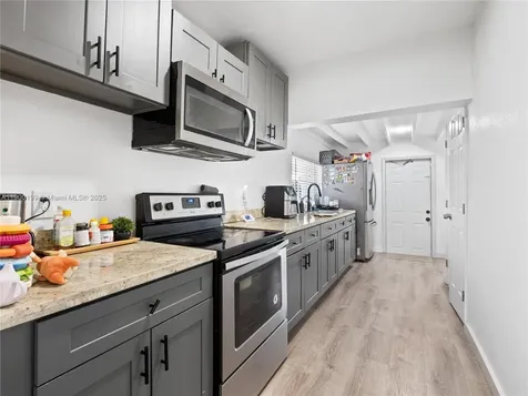 8401 NW 24th Place Miami FL 33147
