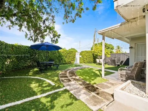 8401 NW 24th Place Miami FL 33147
