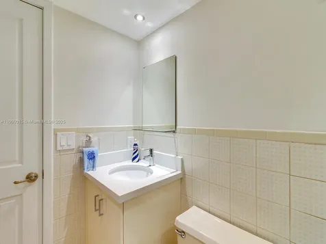 7950 Old Cutler Road Coral Gables FL 33143