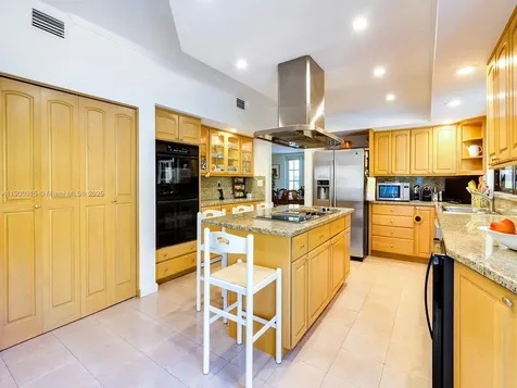7950 Old Cutler Road Coral Gables FL 33143