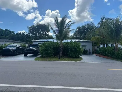 1430 NE 149th Street Miami FL 33161