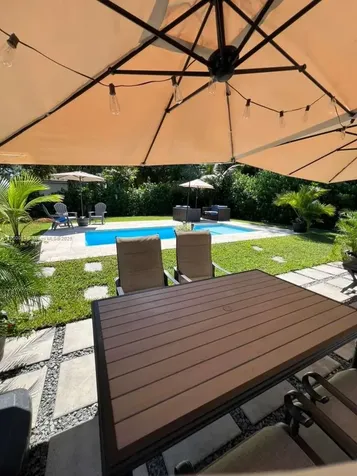 1430 NE 149th Street Miami FL 33161