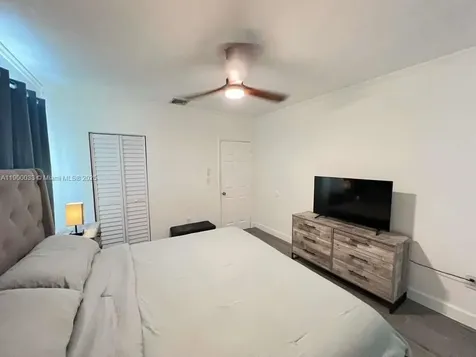 1430 NE 149th Street Miami FL 33161