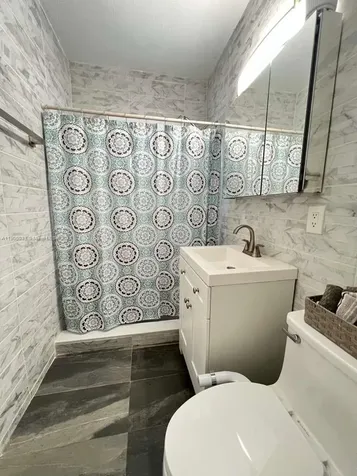 1430 NE 149th Street Miami FL 33161