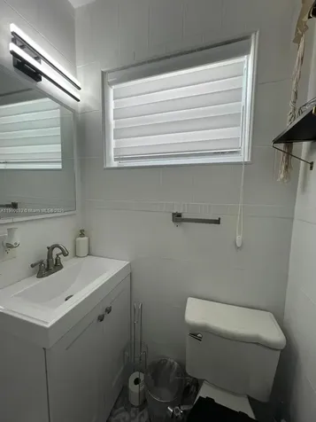 1430 NE 149th Street Miami FL 33161