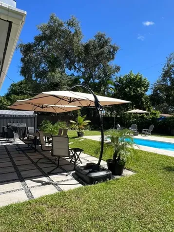 1430 NE 149th Street Miami FL 33161