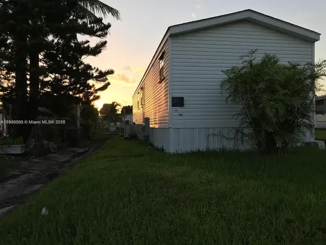 35250 SW 177 Th Ct # 168 Homestead FL 33034