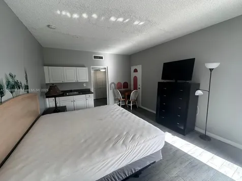 26 Diplomat Parkway Hallandale Beach FL 33009