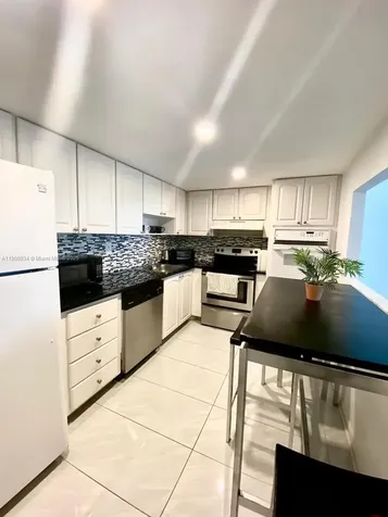 19370 Collins Avenue Sunny Isles Beach FL 33160