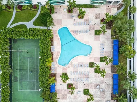 19370 Collins Avenue Sunny Isles Beach FL 33160