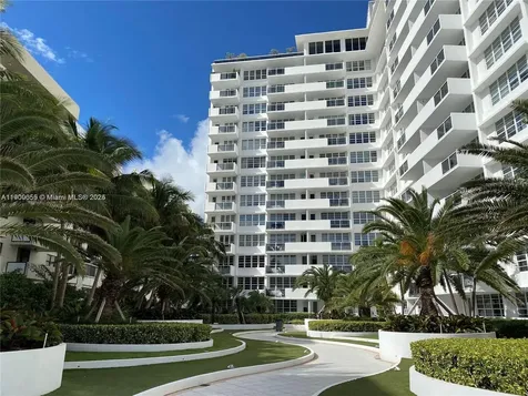 100 Lincoln Road Miami Beach FL 33139