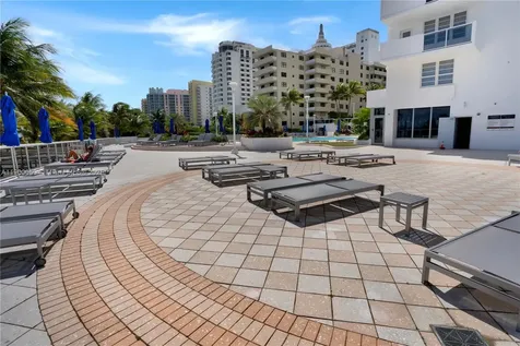 100 Lincoln Road Miami Beach FL 33139