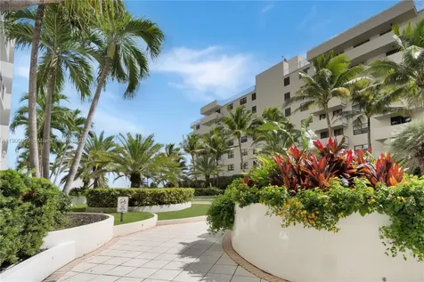 100 Lincoln Road Miami Beach FL 33139