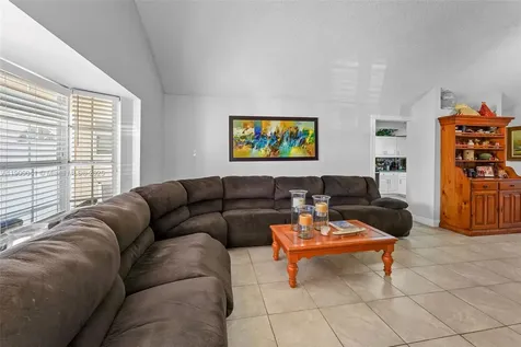 15846 SW 143rd Court Miami FL 33177