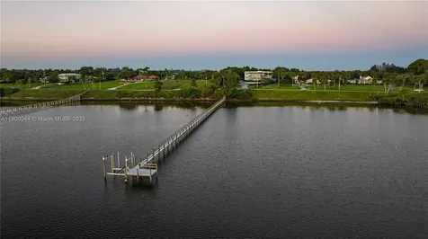 2827 S Indian River Drive Fort Pierce FL 34982