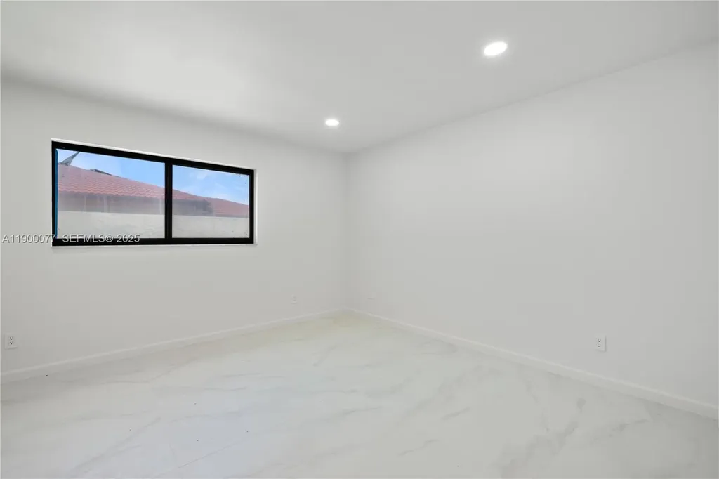 2415 NE 35th Drive Fort Lauderdale FL 33308