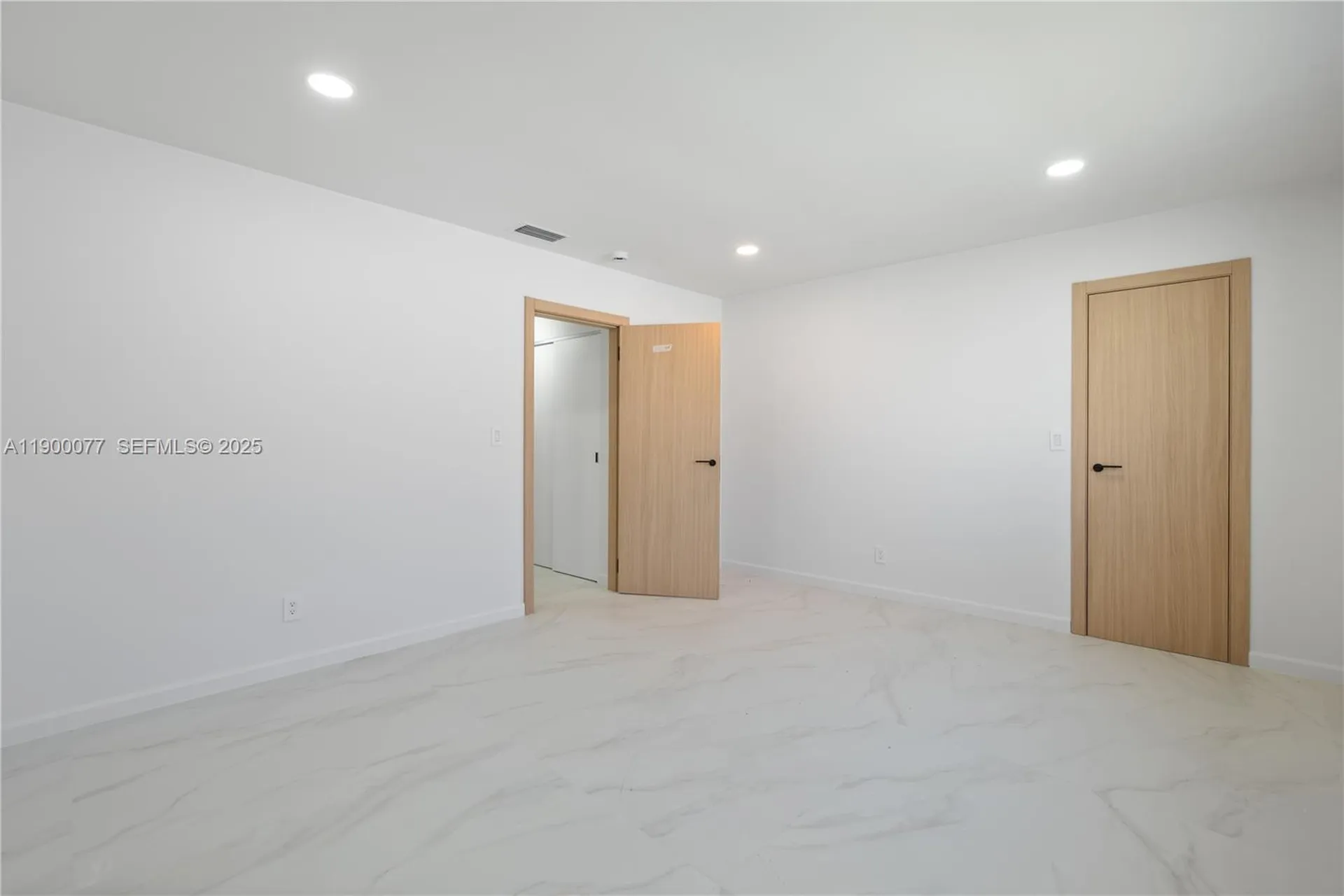 2415 NE 35th Drive Fort Lauderdale FL 33308