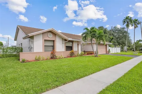 9601 Dunhill Drive Miramar FL 33025
