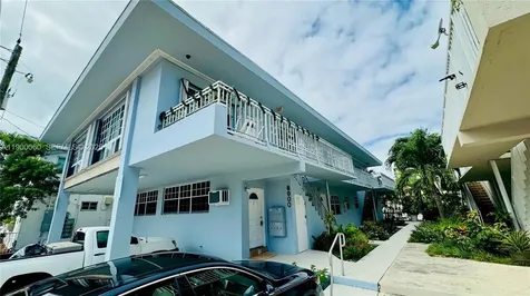 8000 Tatum Waterway Drive Miami Beach FL 33141