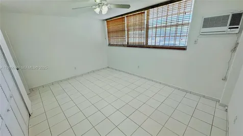 8000 Tatum Waterway Drive Miami Beach FL 33141