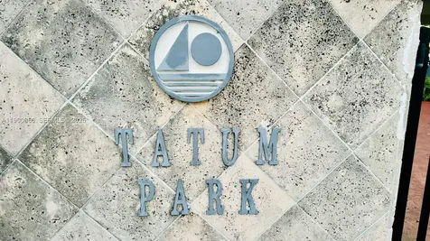8000 Tatum Waterway Drive Miami Beach FL 33141