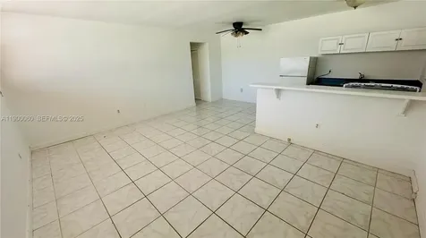 8000 Tatum Waterway Drive Miami Beach FL 33141