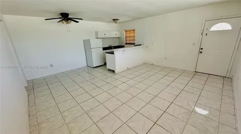 8000 Tatum Waterway Drive Miami Beach FL 33141