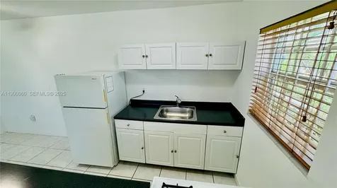 8000 Tatum Waterway Drive Miami Beach FL 33141