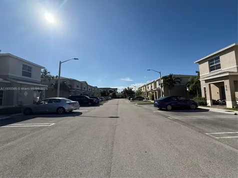 484 NE 5th Street Florida City FL 33034