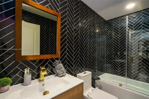 11066 N 46th Place N West Palm Beach FL 33411