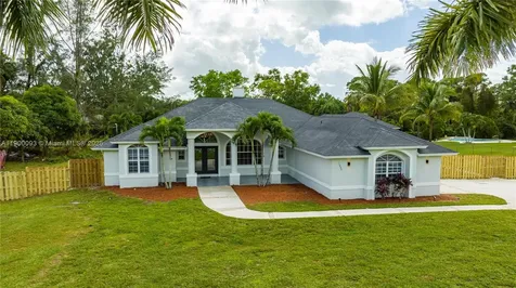 11066 N 46th Place N West Palm Beach FL 33411