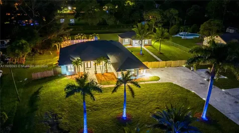 11066 N 46th Place N West Palm Beach FL 33411