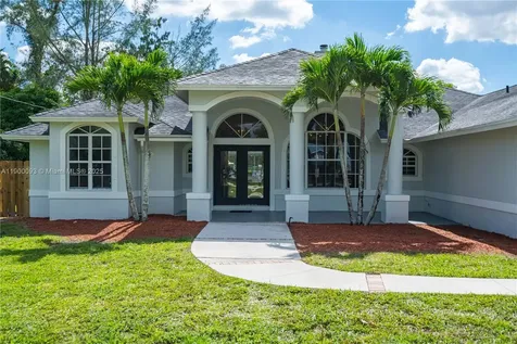 11066 N 46th Place N West Palm Beach FL 33411