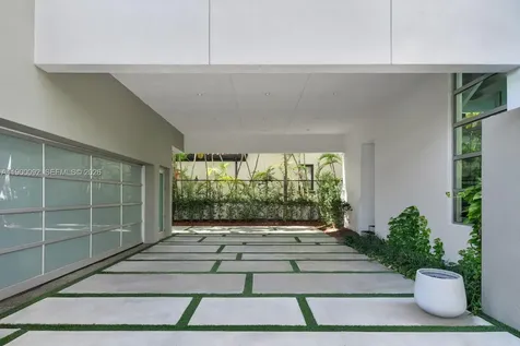440 S Hibiscus Drive Miami Beach FL 33139